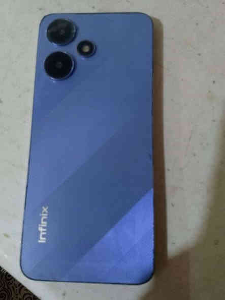 السلام عليكم مبايل انفنكس هوت 30 ذاكرة ١٢٨ جهاز مامبدل شاشة بي فطور قليلة بس مامأثرة جهاز يخبل من كلشي السعر(100) وبي مجال قليل المكان ديوانية مركز الرقم ***********
