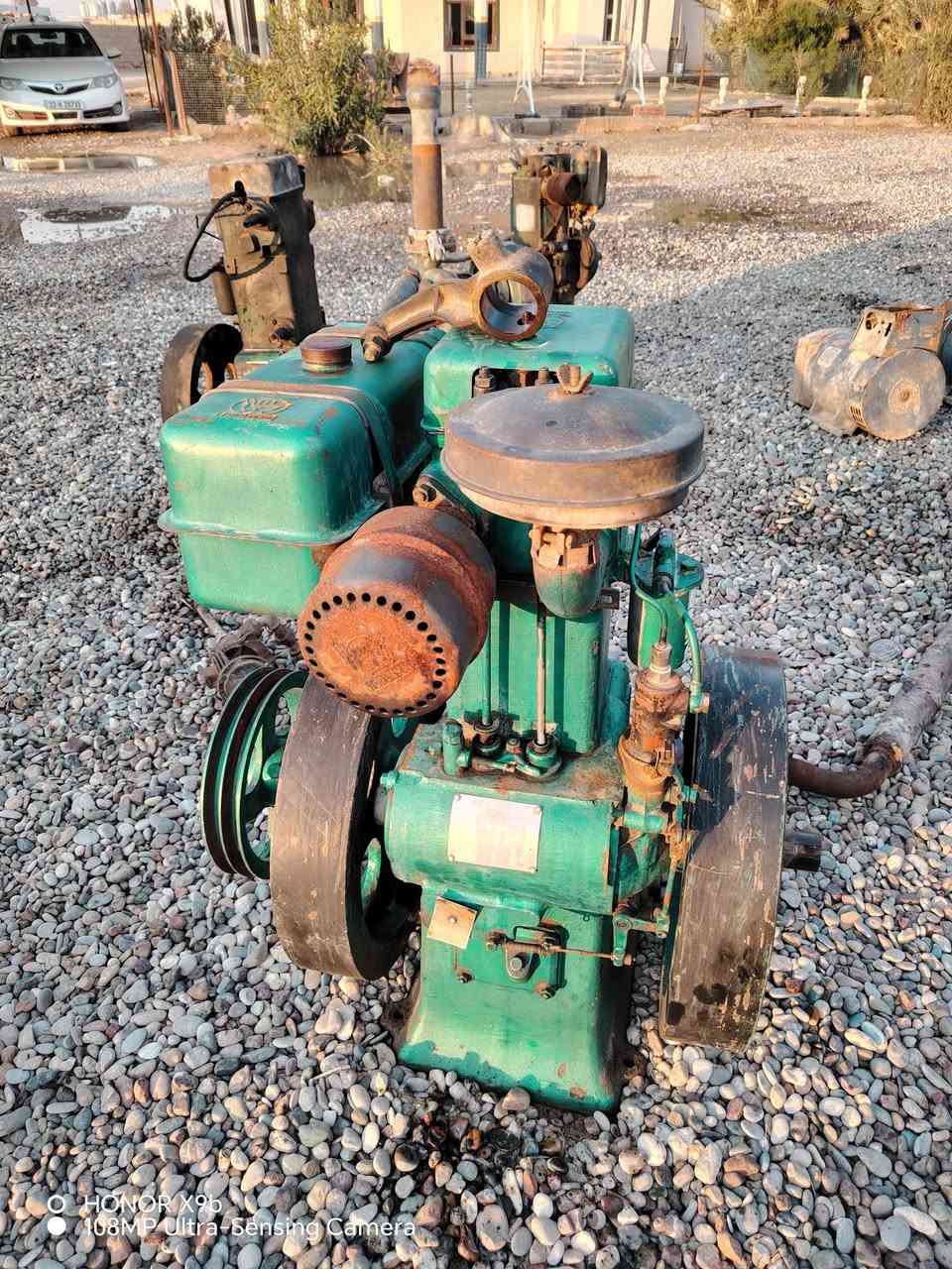 سلام عليكم ورحمة الله وبركاته للبيع جميع انواع المولدات كل واحد وسعرو عنوان كركوك حويجه الاتصال على الرقم ***********
