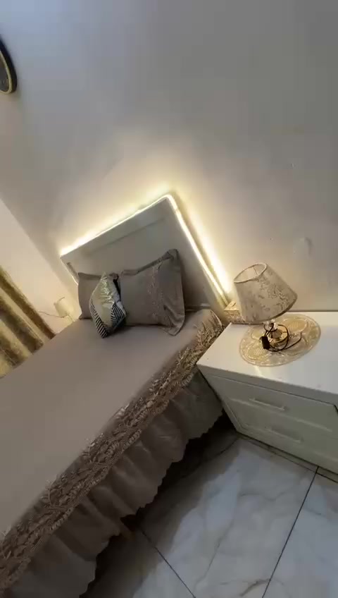 سلام عليكم غرفه كويتيه خشب صاج درجه والى سعر 600 بيه مجال سبب بعته اريد نشيل


**إذا كنت صاحب هذا الإعلان وتريد حذفه لأي سبب، رجاءا أرسل رسالة إلى الدعم الفني**