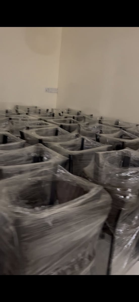 للبيع 60 كرسي جديد غير مستخدم بسعر مناسب  للاستفسار ***********
