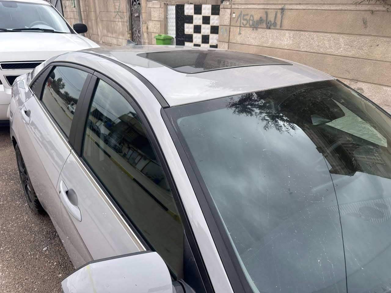 مديل 21 كفله بيها طخه قليله بكلات خلفي مكينه  2000 فول موصفات  سعر 150 بيها مجال مراوس وبامه  ***********
