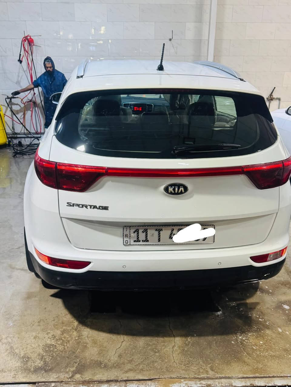 بعد التوكل على الله
للبيع كيا سبورتج
وارد خليجي
موديل 2019
كفاله عامه مطلقه 
مكينه كير وكشر
مواصفات السيره مواصفات عاديه
كأمره حساسات جوانب امامي خلفي
داخل حمصي تحكم أربع جهات نضام ايكو ونضام سبورت 
سياره مكينه 2000دوش سياره بحاله جديده ماشيه مشي السياره 120 ألف حقيقي سياره وضع الشركه حداديه امامي خلفي جديد
مكان السياره بغداد رقم السياره. دولي السعر انتصل وتدلل
رقم اثير مو جود واتساب 
***********
***********
