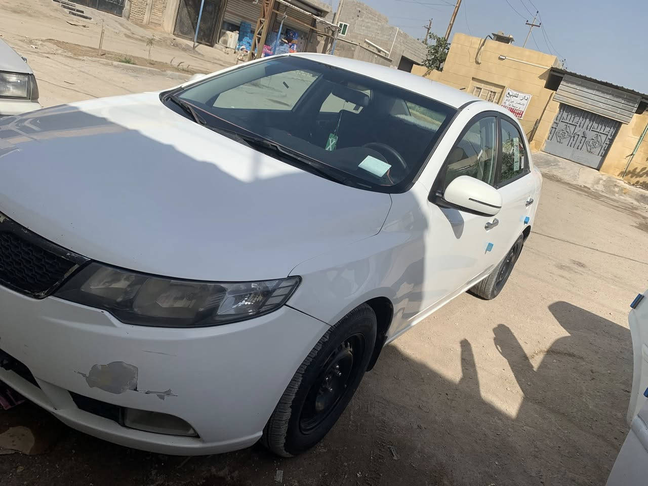 سيراتو 2012
سونار موجود وواضح 
مكينتها   : 1600
مكان السيارة : البصره خور الزبير 
السعر :  105    : شده وخمسه  وبيها مجال للطيبين 
رقم وواتساب وشريحة يشتغل : ***********
