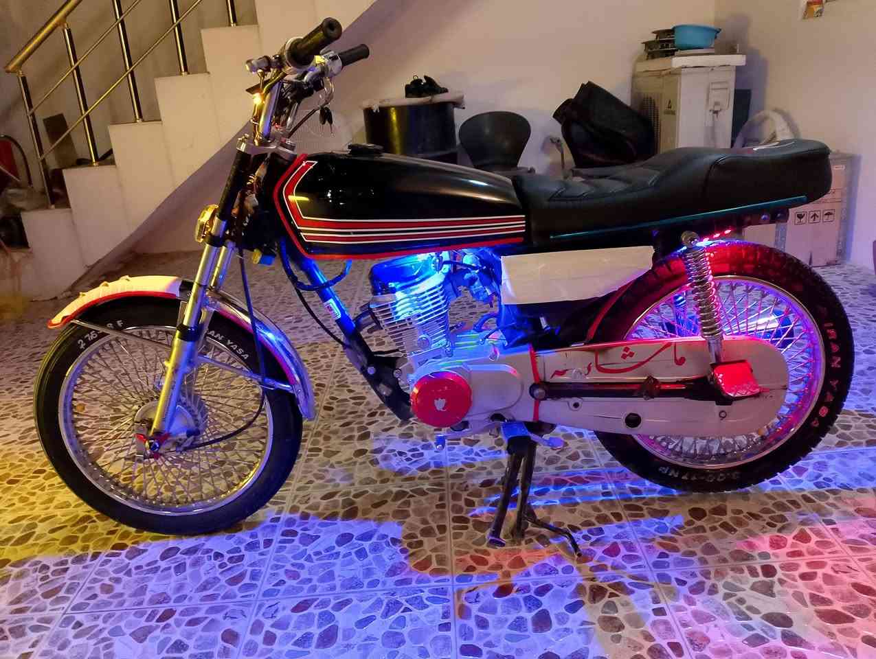 سلام عليكم
نامي برو موديل 2021للبيع 
ي عيب ما بي شرط شلعه معدل فصله 
كهربات كامل مكمل و صفيره كامله 
مكان ديالى خانقين     
سعر 475بي مجال 
رقم.  ***********
