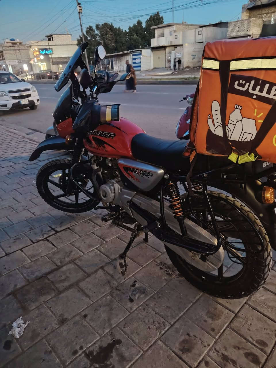 بوكسر 2023 شهر ال12 نازلة ب2024 مجفته مال شركه كله راجع ع بلادي مرقمه تحويل ثاني يوم
ماشيه 27 مكينه كلش ناعمة وخير من الله
مكفوله من ضربه من حادث من كلشي 
تايرات جدد بيها ودراجه جاهزه من كلشي
سعرها 2450 قفل من الاخير
مكاني حي اور
 رقمي ***********
