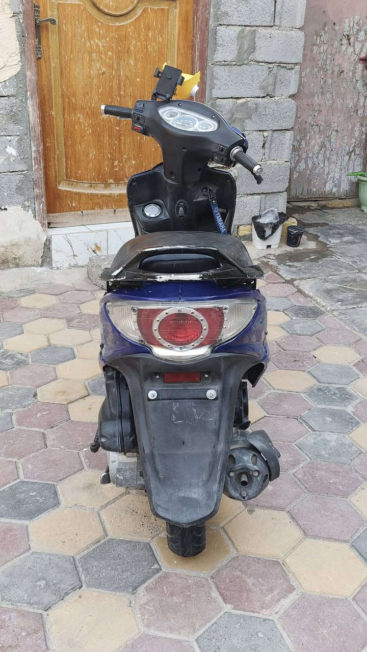 السلام عليكم
جي فور للبيع
مكينه مفتوحه مره وحده ولفات
كهربايات كله سغاله
نكره سلف بكل وقت
لون مميز
كفرات اصليه ختم واحد وي المكينه
بيه شلعه ومعدل شرط تعبر 100
دبل اشاره بيه
عداد السرعة والرون والبانزين كله شغال
تاير إمامي جديد
لايت زنون قوي كلش
اشاير هورن بك لايت شغال
حساس بريك شغال
قفل جنطه وقفل ستيرن
زنون
دهن مالته كله امزويل
سعره 325 وبيه مجال للشراي
مكاني ناصريه مركز
***********
