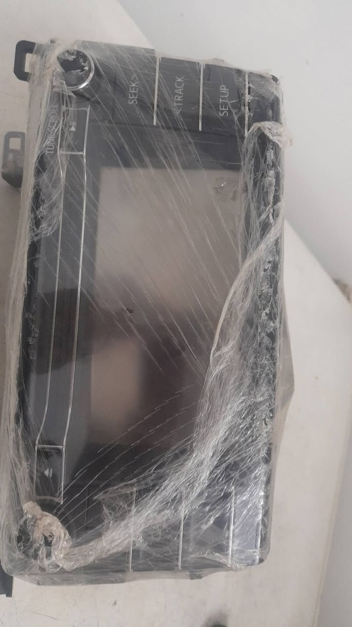 راديو راف فور من موديل ٢٠١٥ الى٢٠١٨
الراديو اصلي مال سيارة نظيف جداً 
السعر: ٦٠ 
الرقم:.٧٧٠٣٢٠٦١٧٧
عنوان: بغداد
ماكو توصيل


**إذا كنت صاحب هذا الإعلان وتريد حذفه لأي سبب، رجاءا أرسل رسالة إلى الدعم الفني**