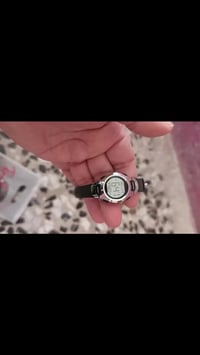 ارمترون • ساعة • نضافه