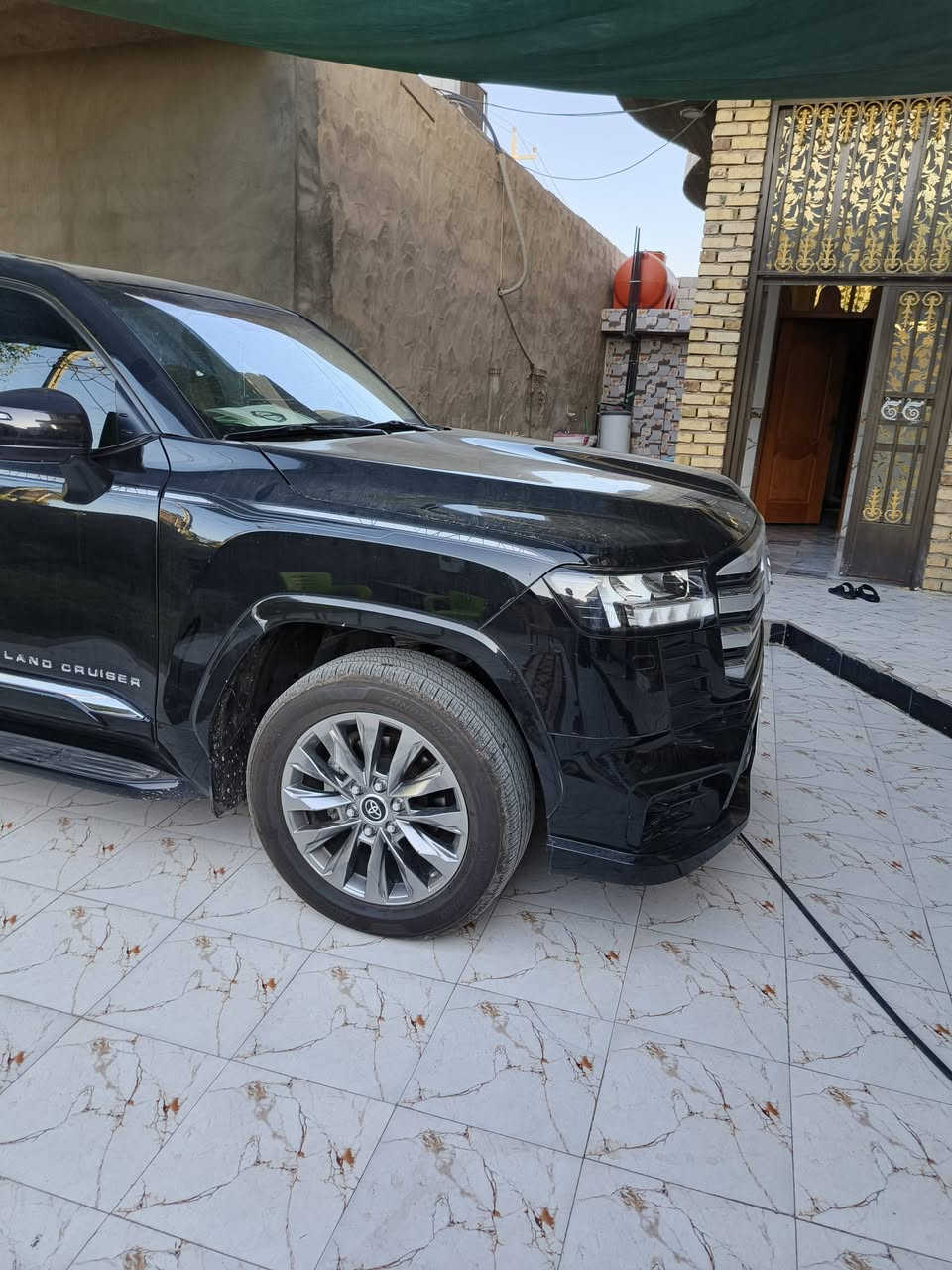 سلام عليكم لاندكروز للبيع 2023ساز SAS رقم سليمانية تحويل مباشر سيارة كفالة عامة من كلشي مغلفةPPF +بيها كتاب تضليل نسبة50% مكانها بابل شوملي ***********(ماشية 20000 حقيقي. عشرون ألف)
