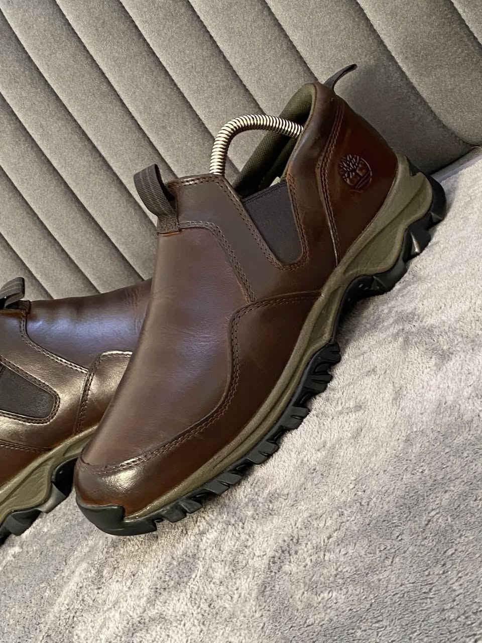Timberland- 🇺🇸 size 42..26.5 - orginall 100/100

بالەی ئەوڕۆپی مارکەی تمبرلاند ئۆرجنال کەم بەکار هاتواا سایزی ٤٢….دريژی ٢٦.٥ نیو… 🔥 🔥 🔥 

باله اوربى ماركة تمبرلاند اورجنال اصلى قياس ٤٢..طول القدم ٢٦.٥ سم..النضافة ٩٩/١٠٠


**إذا كنت صاحب هذا الإعلان وتريد حذفه لأي سبب، رجاءا أرسل رسالة إلى الدعم الفني**