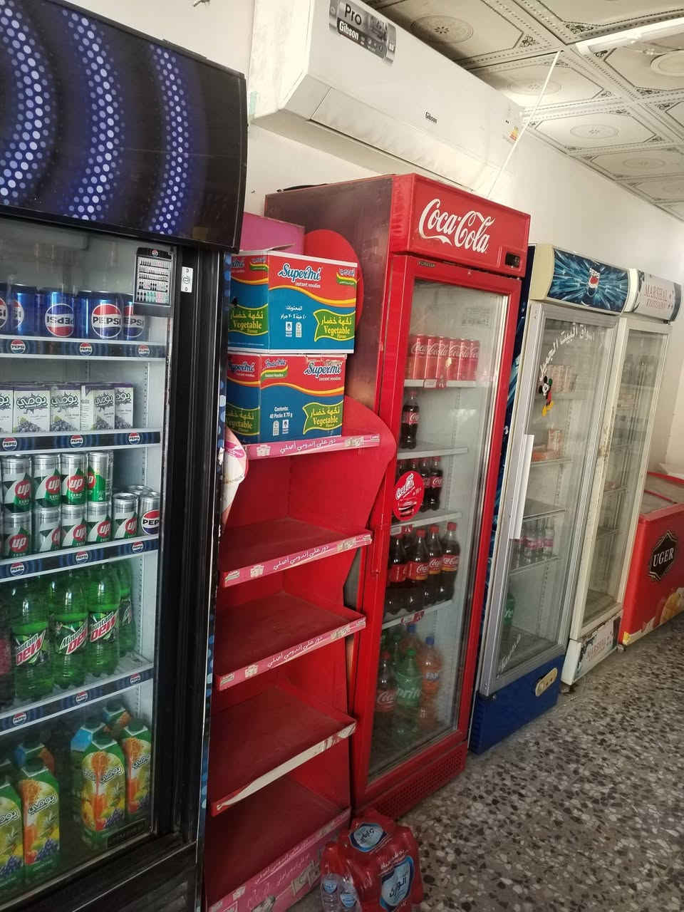 السلام عليكم
الأسواق للبيع
الأسواق يرادلها مسواك دخلها اليوم من جانت متروسة مسواك من ٣٥٠ لا ٤٢٠
هسه حاليا مابيها مسواك ودخلها ١٥٠ تجي بعينك وتشوف
اجارها ١٧٥
ساحب مولد ينطوك ١٣ تدفع ١٠ أمبيرات
محتويات الأسواق
سبلت ٢ طن جبسون
سستم كامرات وبلازمه
برادات محاورات تجميد وهنه تبريد يعني بتموز بيها طبقه ثلج 
وباقي محتوياتها كدام عينك
اني مصورها هسه وعندي صور من متروسه غراض بس ماريد اغشكم تشوف شي تروح تلكه غير شي اني اريد ابيع 

السعر
٣٧٥٠  وبيها مجال بسيط
سبب البيع انتقال إلى غير محافظة
مكان الأسواق بغداد زعفرانية نهاية شارع المعهد
*********** واتساب
