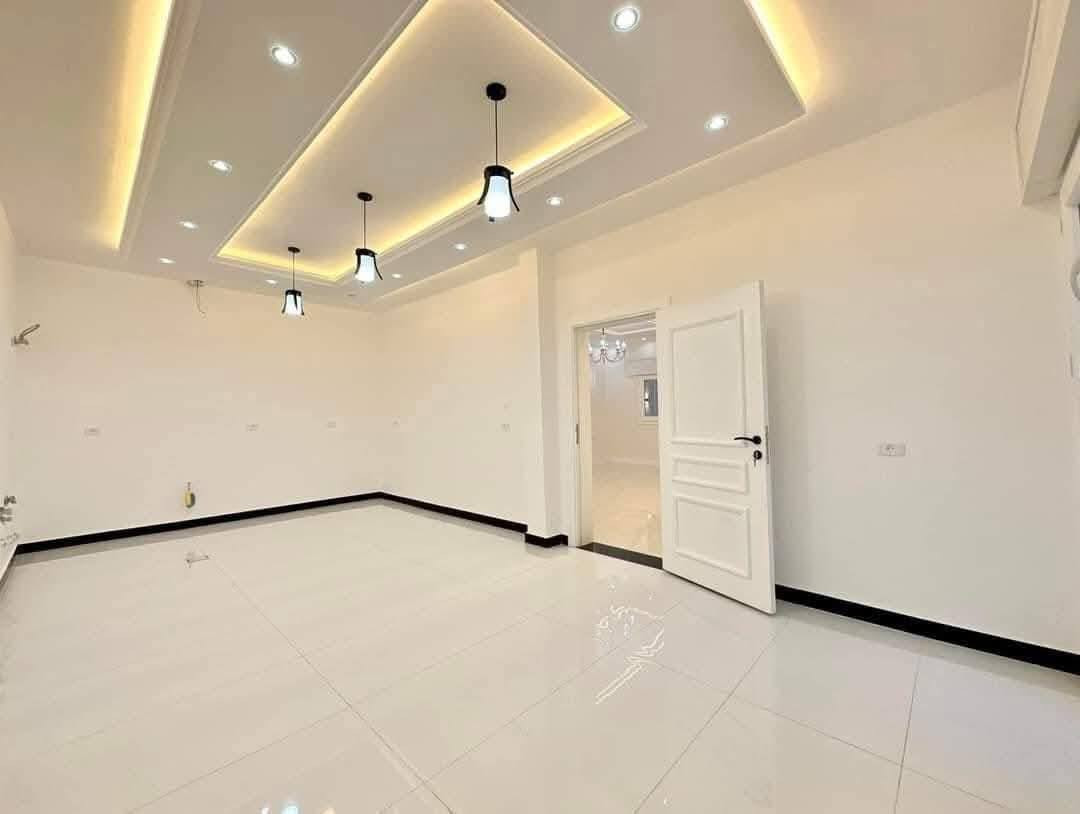 صبغ الشبابيك والجدران وصبغ الواجهات وتغليف الواجهات وبديل الخشب والشيبورد *********** للاتصال +واتساب بأسعار مناسبة
