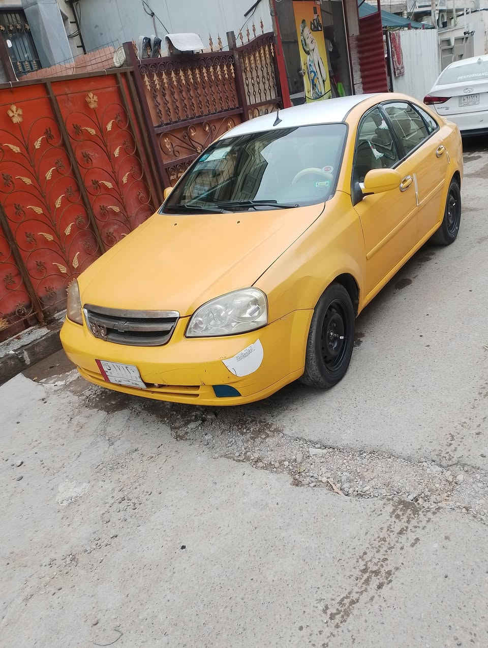 السلام عليكم شوفليت اوبتر 2010 تكسي رقم بغداد بسمي السيارة خير من الله السعر 60وبيهة مجال بسيط للاستفسار ***********
