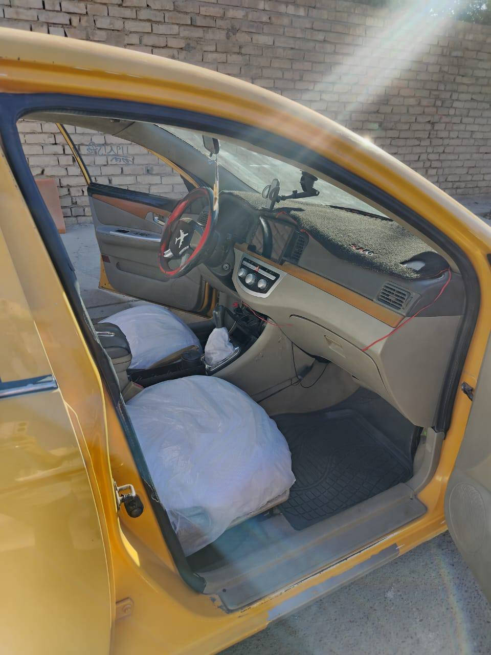 سلام عليكم سياره ليفان لبيع رقم بغداد كير مكرك كورله محرك مال كصه قبل 15يوم بدلته  مع ضفيره جديه سياره بلادي مابيه صبغ ولا حادث  سعر 43بيه مجال شراي يتفضل مكانه الانبار الكرمه *********** واتساب
