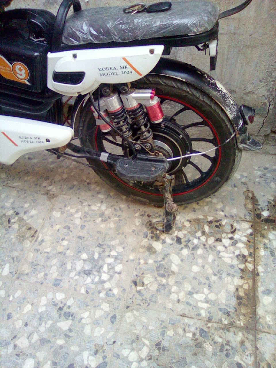 رمضان مبارك على الجميع يارب 
دراجة شحن 
بسعر مناسب جدن
 بطارية تعبانة 
تايرات جدد 
كهربائيات كلها شغالة 
بصمة تشغيل عن بعد انضار عن السرقة 

العنوان كربلاء المقدسة كنطرة السلام 
للستفسار مراسلة Kazem Al Khafaji


**إذا كنت صاحب هذا الإعلان وتريد حذفه لأي سبب، رجاءا أرسل رسالة إلى الدعم الفني**