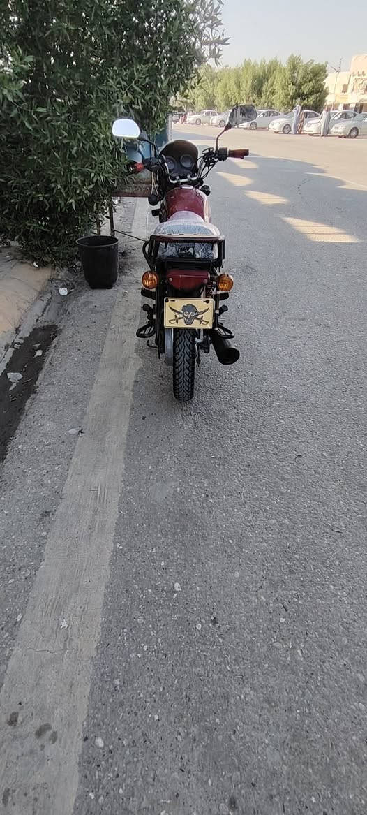 السلام عليكم بوكسر  2018 خير من الله
السعر قفل قفل 450 غير قابل لنقاش ***********
