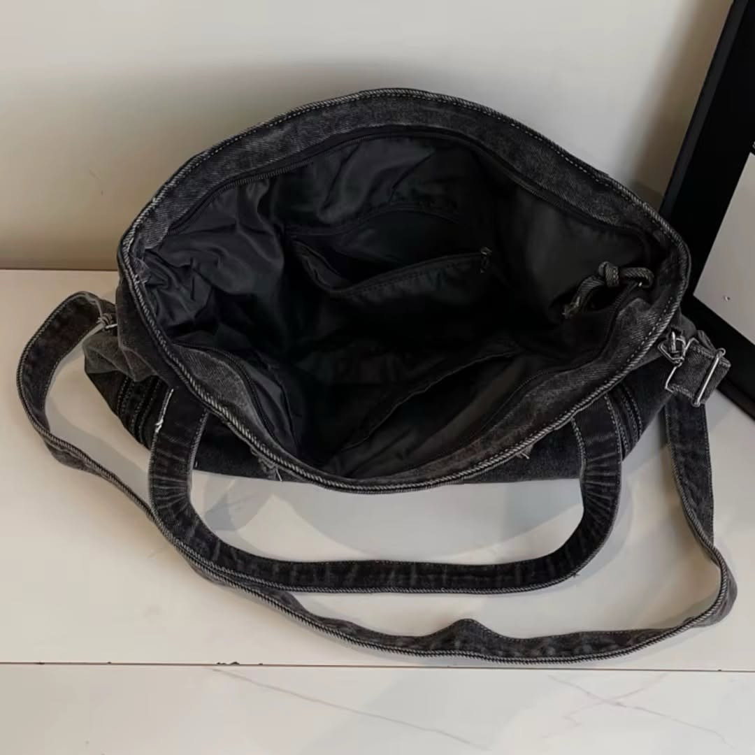 ✨ HM Denim Bag ✨

شنطة جينز بتصميم أنيق وعصري، تجمع بين العملية والستايل بكل تفاصيلها 💙
مناسبة للدوام، الجامعة، الطلعات والاستخدام اليومي، وتنسق بسهولة مع مختلف الإطلالات 🤍

💰 السعر: 16,000 د.ع
🚚 التوصيل إلى جميع محافظات العراق: 4,000 د.ع فقط
✅ ضمان فحص القطعة أمام المندوب قبل الاستلام

📩 للحجز والاستفسار مراسلتنا على الخاص.

#HM #Bag #DenimBag #IraqShopping 👜✨


**إذا كنت صاحب هذا الإعلان وتريد حذفه لأي سبب، رجاءا أرسل رسالة إلى الدعم الفني**