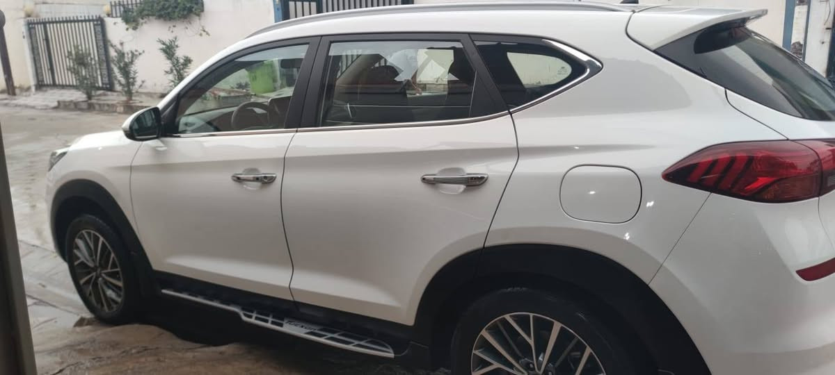 السلام عليكم للبيع هونداي توكسان كوري خليجي شركه القاصد موديل 2020 ماشيه137 كلين بدون صبغ وبدون تعديل كير ومحرك بشرط مكان السياره كركوك السعر 215 للأتصال ***********رقم صاحب السياره.
