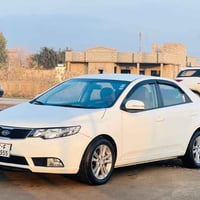 سيراتو للبيع سياره نضيفه بدون صبغ صدر امامي خلفي جديد محرك كير شرط بسم...