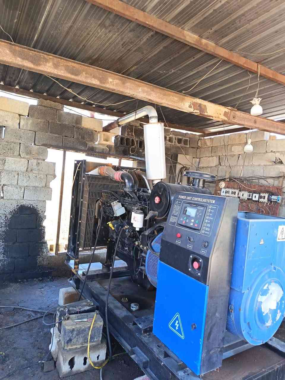 موقع البيع بي مكينه كمنز 24 والف 250 كيفي بي اجازه مال كاز 200 كيفي مقطوره مال كاز 4000 او 2000 
ديالى بلدروز قبيلة عتبة رقم ***********

