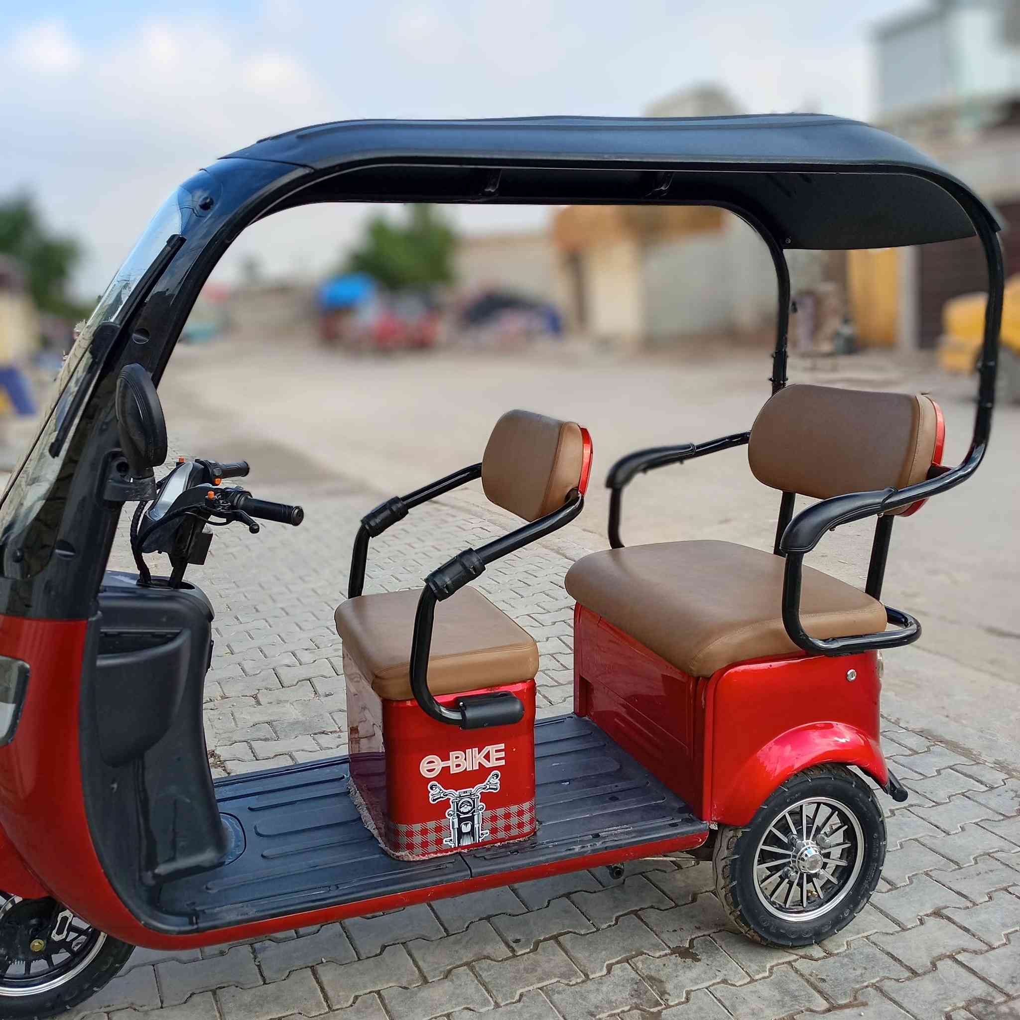 تكتك للبيع موديل 2025 شحن 6 بطاريات دبل قماره العنوان بغداد الشعب نهاية الفورتات السعر مليون 600  الرقم *********** واتس اب فقط
