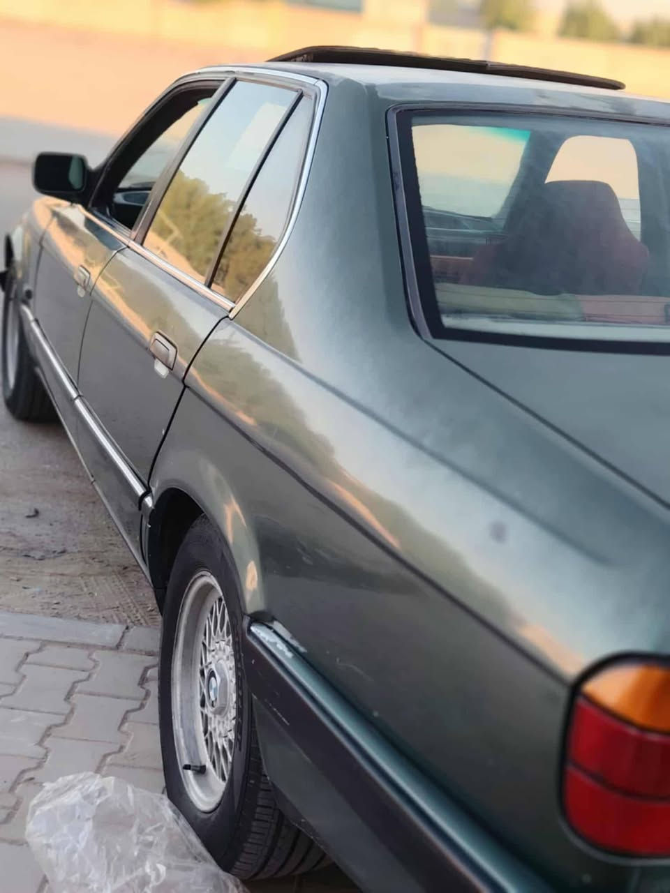 بي ام دبليو 730i كفاله كير ومحرك + حداديه ماعايزة فقط دعاميه كدام.  مديل 1991. رقم بغداد راعيهة موجود بلنجف سعرهة (٣٩ وبيهة مجال قليل حك الجيه) ***********
