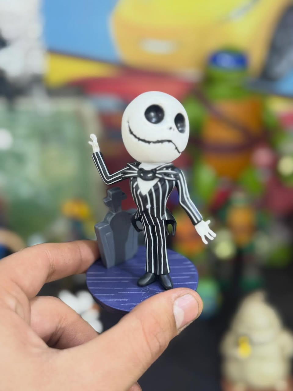 متوفر ✅ سعر ٢٥مجموعة Nightmare Before Christmas Mini Egg Attack من إنتاج شركة Beast Kingdom. 
المجموعة مستوحاة من فيلم "كابوس قبل عيد الميلاد".
تتضمن الشخصيات الشهيرة مثل جاك سكيلنتون، أوجي بوجي، و زيرو.


**إذا كنت صاحب هذا الإعلان وتريد حذفه لأي سبب، رجاءا أرسل رسالة إلى الدعم الفني**