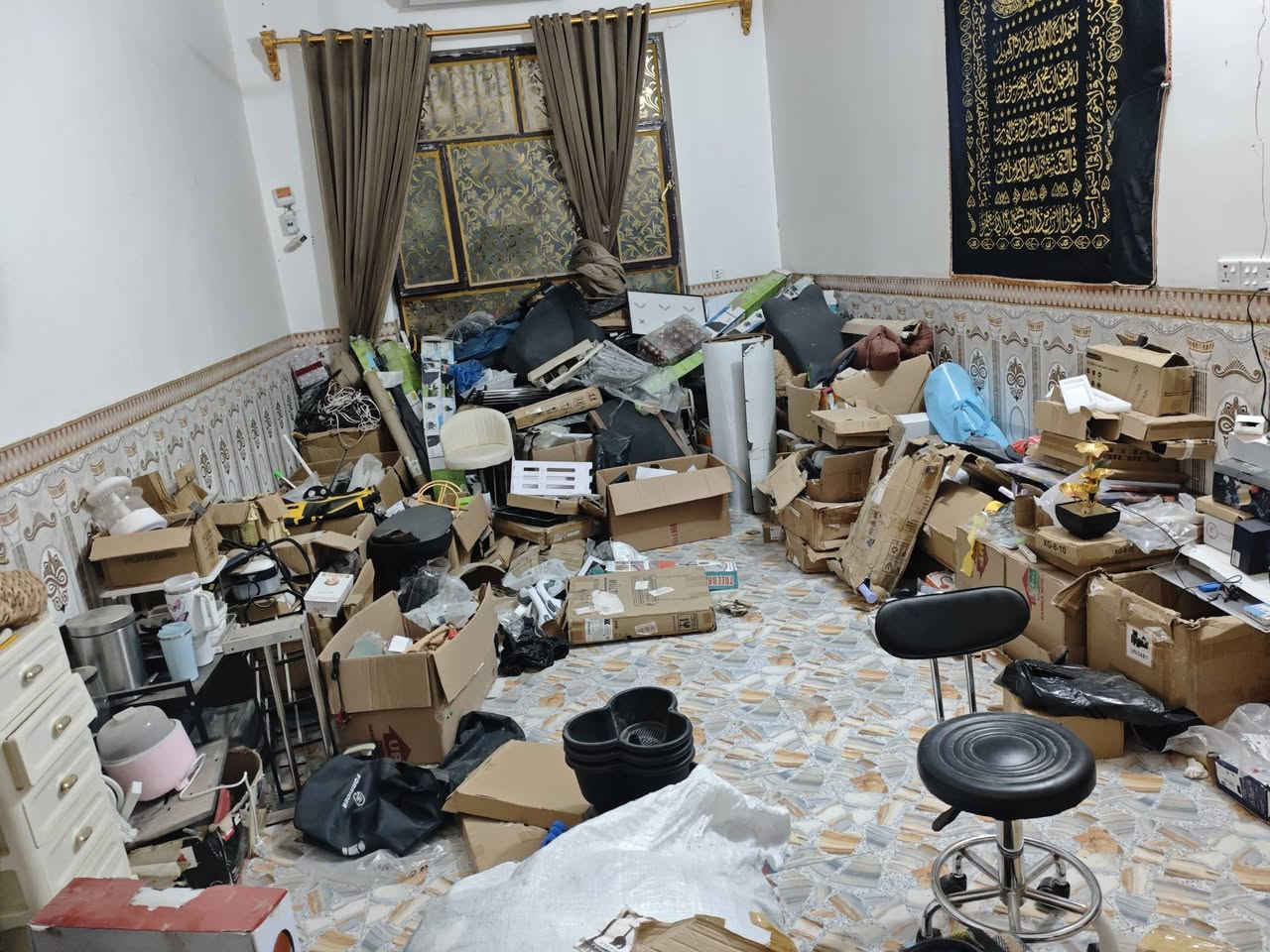 بضاعه امزون مفوله للبيع 
الاتصال على الرقم ***********
