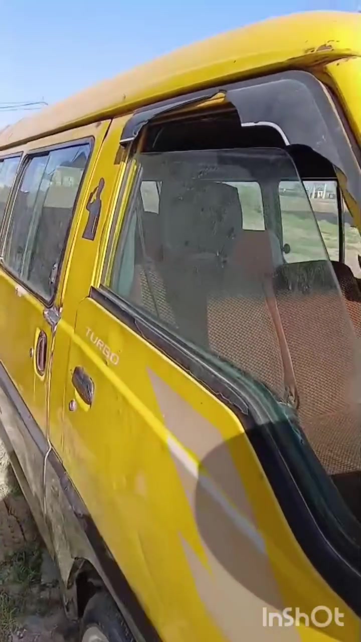 هونده موديل ٩٨ كير محرك بريجو سنويه لحد سنه ٢٨ السياره شعار كمارك بيها خياس اسفل البدي مثل ما موضح بالصور عندي وكاله عامه بالتحويل 

السعر ٣٨$
المكان بغداد مقابل فتحة ابو دشير خلف شركة سكانيا

غير متواجد فيس نهائيا مكلف بالنشر فقط للتواصل ***********
