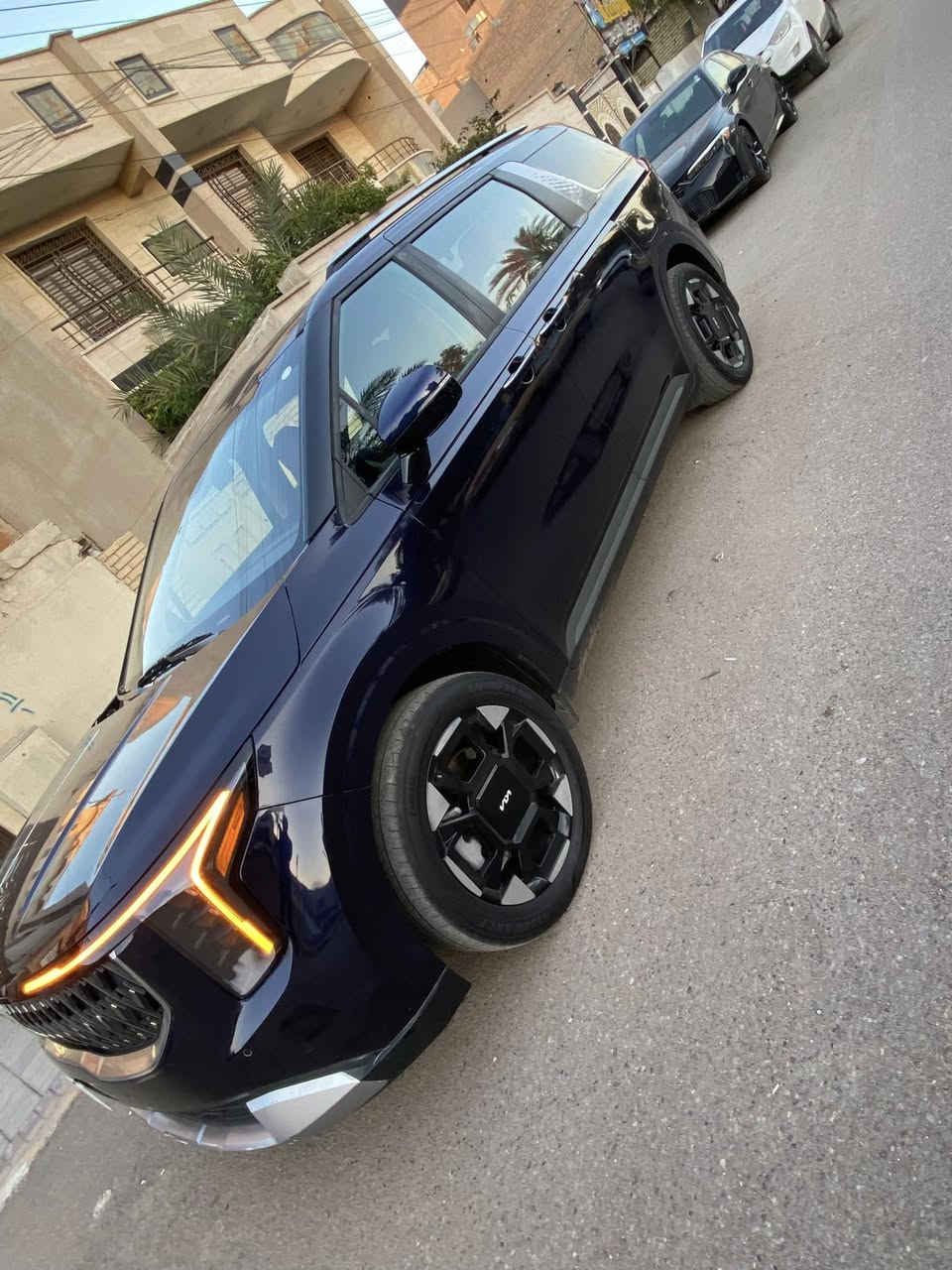 كيا كرنفال موديل ٢٠٢٥ وارد امريكي دخول جديد فول مواصفات ما عده الفتحه ٨راكب جاهزه السياره اي نقص مابيها حادثها جانبي صبغ ٣قطع ماشيه ٢٩ ألف ٦سلندر  السعر ٢٨٠٠٠$ وبيها مجال موجود بغداد شارع فلسطين للأستفسار *********** لون السياره نيلي
