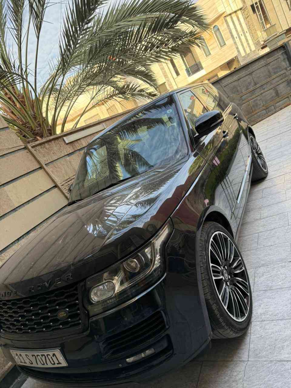 السلام عليكم رانج روفر ٢٠١٤ اوتو بايكرافي
وكالة سردار ماشيه ٩١ الف كيلو 
مغلفه السياره مكفولة 
بدون نقص فول 
مكانهة الاعظميه 
السعر ٢٩ وبيهة مجال 
***********
