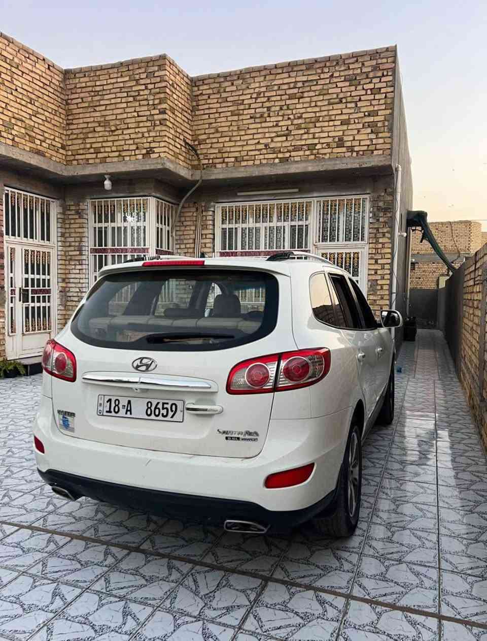 السلام عليكم سعر البلاش مناسب جدآ 148 وبيها مجال

🚘 للبيع هونداي سنتافي 2011 شكل 2012 🚘

- المحرك: 6 سلندر خليجي
- الممشى: 228 ألف كم جيد بالنسبة الموديل السياره
- الحالة: السيارة جاهزة من كلشي ومكفولة بيها ملاحضات بسيطة منشورات بالصور وبيها سونار 
- النظافة: كلش نضيفه وحلوه
رقم بابل الجديد مميز تحويل مباشر بأسمك
السعر: 148 ورقة وبيها مجال قليل 
المكان: الحلة بابل
للاستفسار: [***********
ملاحظة.السياره كير مكينه حداديه كله كفاله ومكفوله كفاله عامه عدا الي بالصور 
السياره 7 راكب 3 قطع تبريد 
المواصفات 
بصمه عدد 2
فتحه
كامره خلفيه 
6 سلندر 
7 راكب
3 قطع تبريد 
اشاير بالمري 
مري شفط
كشنات كهرباء 
عينة تبريد كهرباء 
تبريد ثلج 🥶
وباقي المواصفات معروفه حلة, بابل
