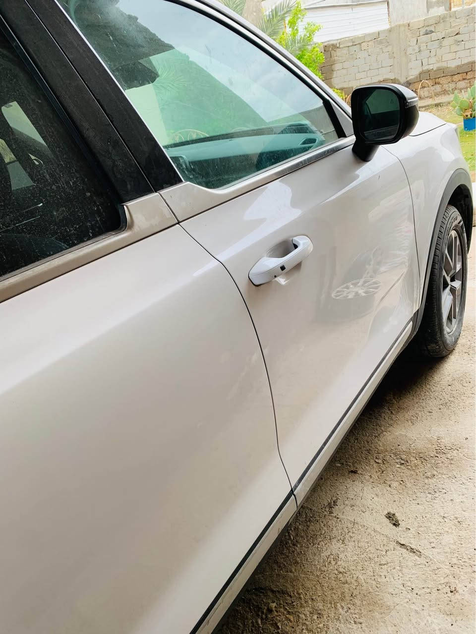 السلام عليكم كيا تيلورايد Lx 2023 للبيع بعدها ما مرقمة ضربتها باب خلفي الأيمن سعرها 265 للأستفسار ***********
*********** ماشيه 25 الف صورة حادثها موجودة حلة, بابل
