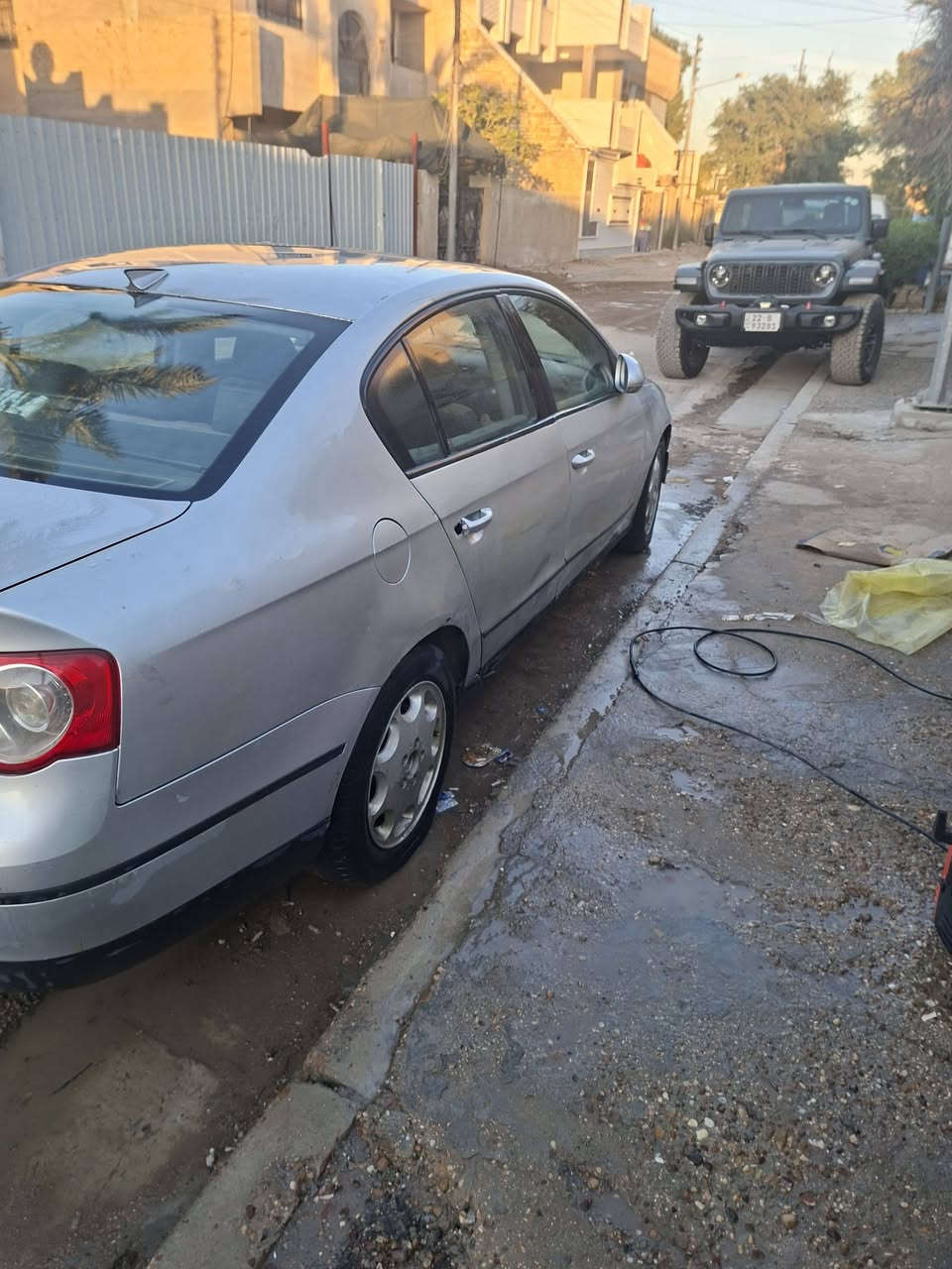 سياره باسات موديل ٢٠٠٧ أعطالها محرك ومشط ستيرن وضربه بابين بالجهه اليمنى معدل على الحار ومصبوغه وبعض الكهربائيات السياره تنباع على وضعه الشراي يتصل وبيه خير ويدلل
هاتف *********** بيه واتس
