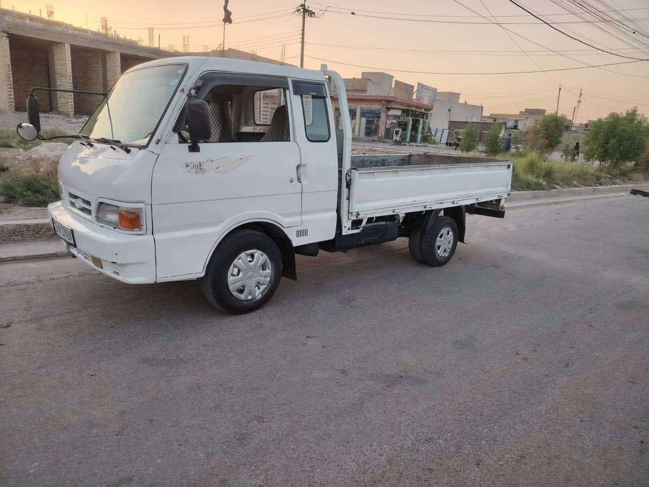 سلام عليكم سياره البيع مكينه وكير وكسن وشاصي راقم شاصي شعار مذكور بل سنويه تخم تاير كهربيات كله شغاله رقم دوالي بغداد 7جنكال تحويل سعر 54 وبيه مجال مكان سياره بغداد 
***********
