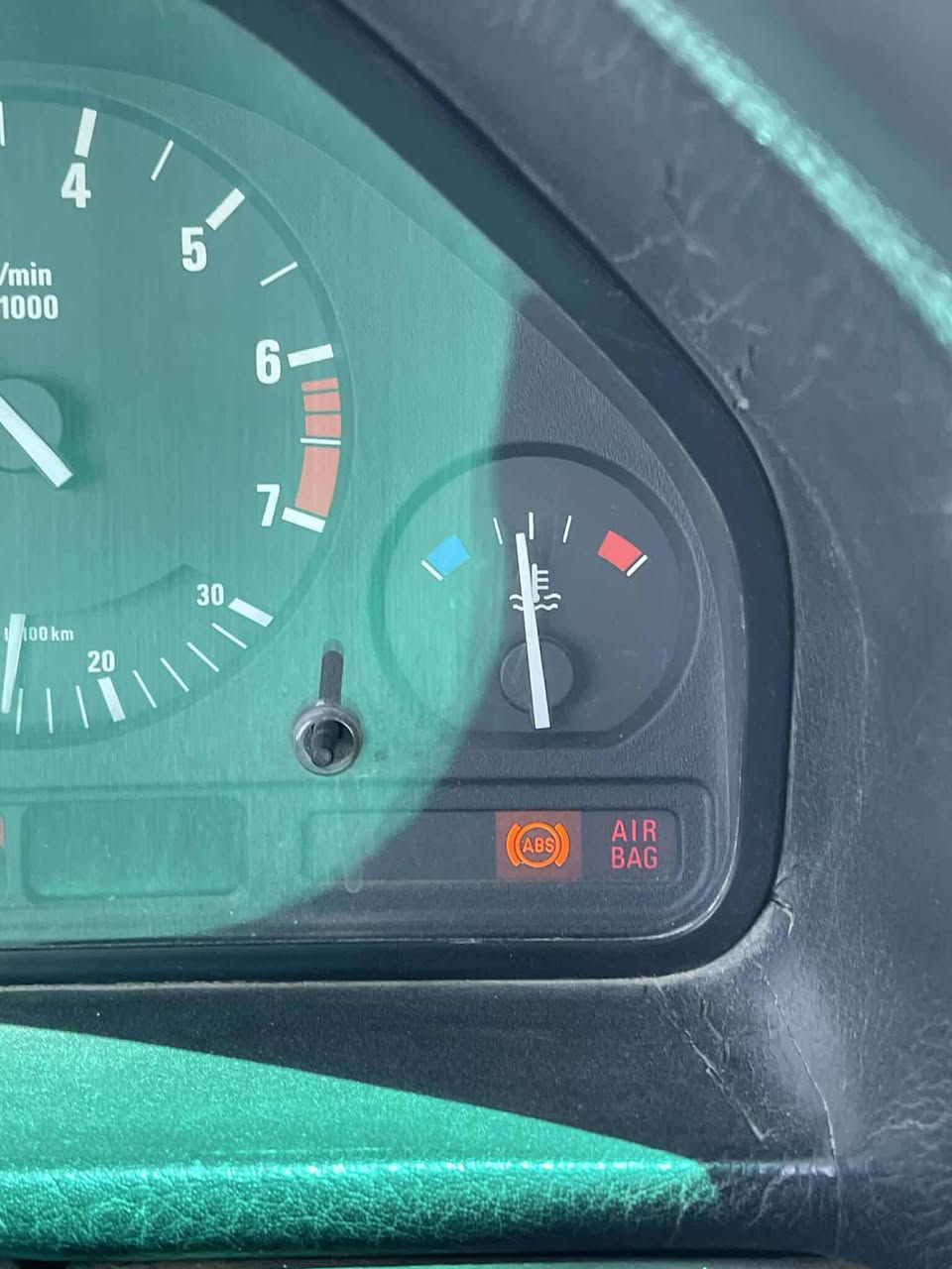 السلام عليكم بي إم 735رقم انبار انكليزي شرط التحويل  مستعجل عليهه المكان بغداد السعر 37وبيهه مجال يراد ترتيب بسيط ***********
