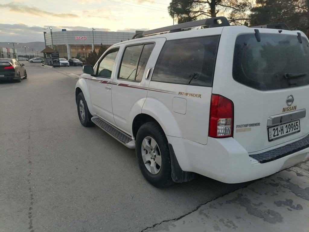 نیسان پاسفندر  2006
ئۆتۆماتیک 4×4 
سعر (105) گەڵاو  مجال 
***********
مواسفات خلیجی فوول
سێ ڕیز کوشن . سڵایت . ناو زەرد .
گێڕو مەکینە و ئەکسل و دەبڵ ئەکسل و تبرید و تەقەوڕەقەو کارەبای بەشەرت . 
پارچەیەک و دو پەڵە بۆیاخی هەیە بێ ناوگرتن . 
سەنەوی و ڕەقەمی تازەیە 
تحویل غرامە بەشەرت . 
مشتەری تیل بکە . السليمانية, العراق
