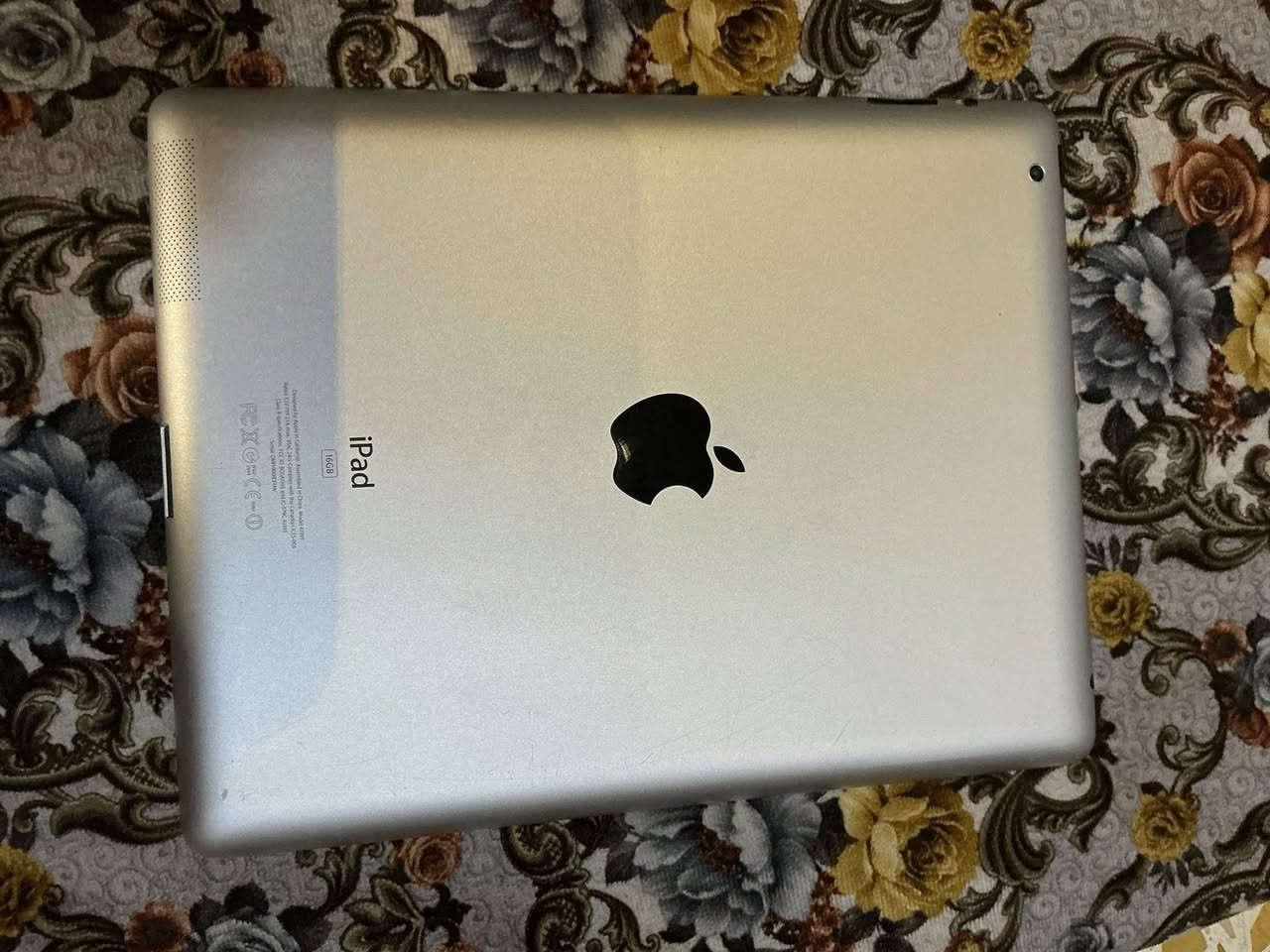 للبيع 
ايباد 9
ذاكره 
256
السعر 
250
ايباد 4السعر 30


**إذا كنت صاحب هذا الإعلان وتريد حذفه لأي سبب، رجاءا أرسل رسالة إلى الدعم الفني**
