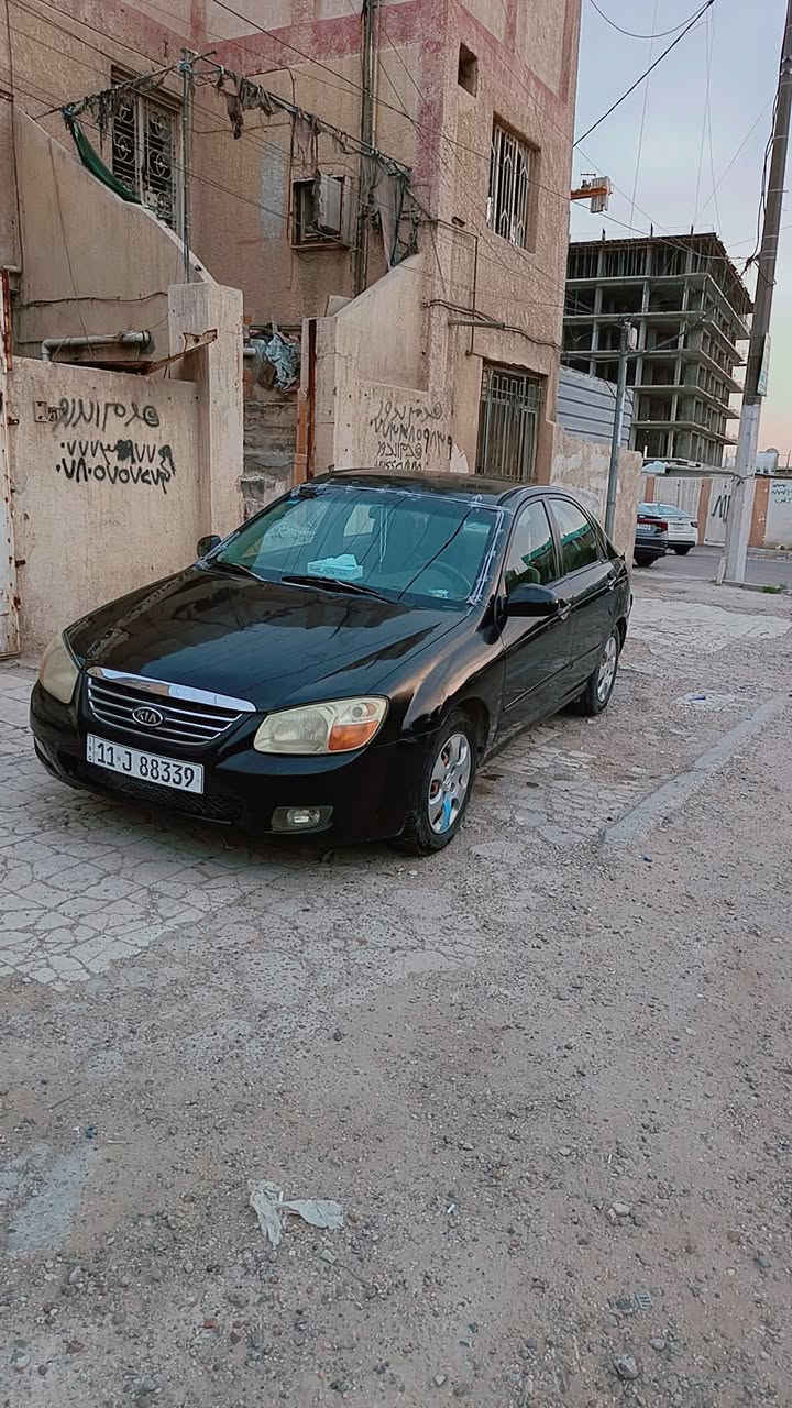 سلام عليكم كيا سبكترا موديل 2007 سياره نضيفة وحلوة وارد أمريكي محرك 2000 اقتصادي ضررها الدعامية الخلفية وتبريد وبيها شوية ملاحضات بسيطة عارضها ب65 وبيها مجال حك الجية مكاني الكاظمية رقمها بغداد
