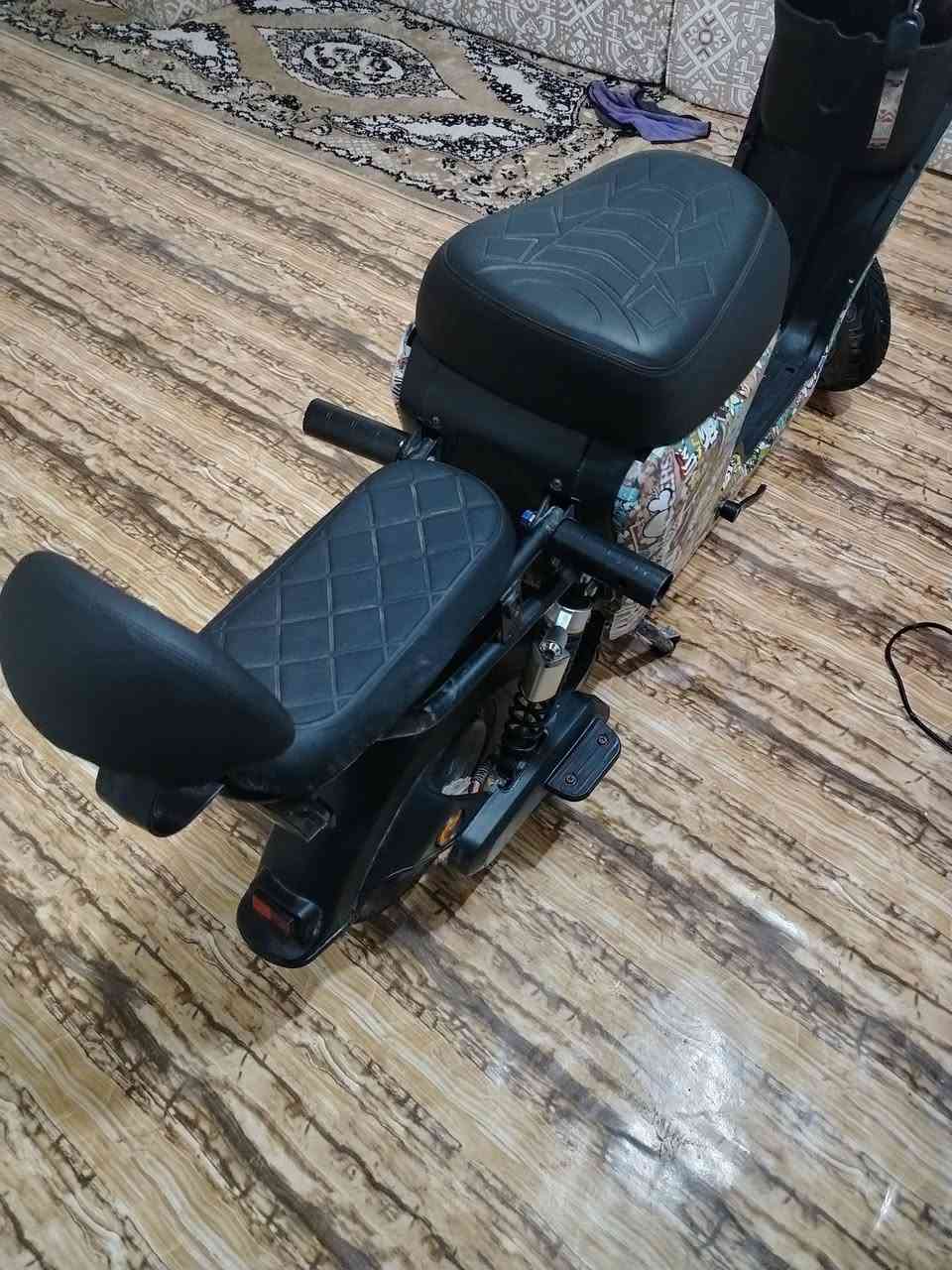 السلام عليكم درجه شحن لبيع r9 موديل 2025 دراجه كامله ما عوزها شي بطاريات  زينات كلشي ما بيها السعر مناسب جدا  مكان الدرجه البصره مراسله فقط وتساب ***********
