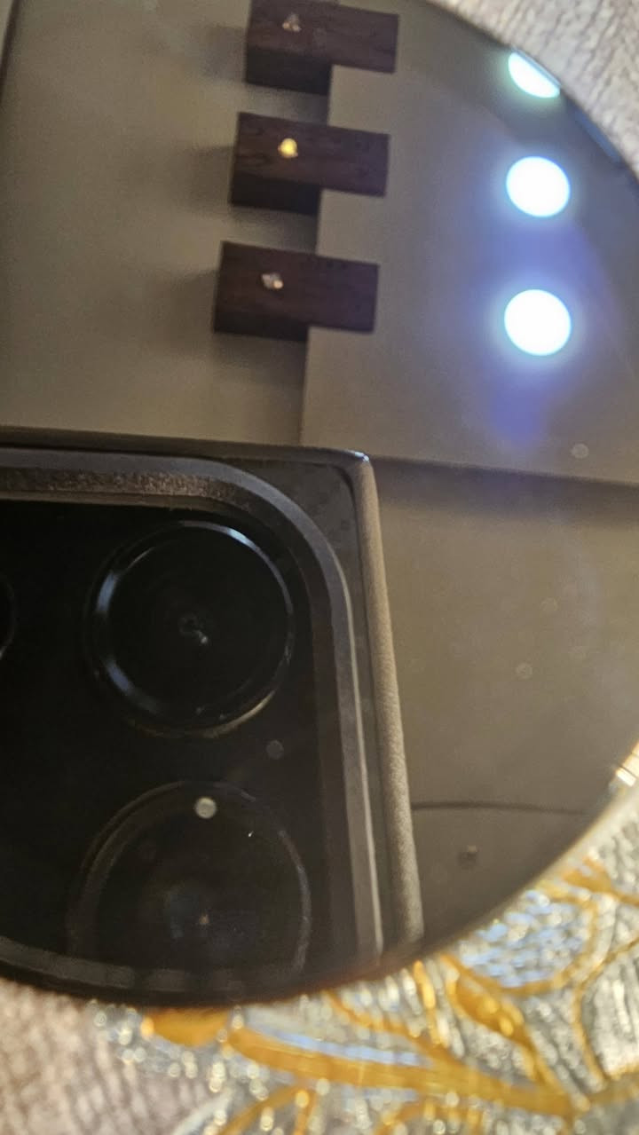 التفاصيل:
​الموديل: Samsung Galaxy Watch 5 (SM-R910).
​الحجم: 44mm (الحجم الكبير).
​الحالة: الساعة نظيفة جداً، الشاشة كريستال (صافية بدون خدوش)، البطارية أداء ممتاز (يومين تقريباً حسب الاستخدام).
​الملحقات: الشاحن الأصلي (Type-C) موجود.
​السعر: 140 الف (وبيها مجال ).
​المكان: الموصل


**إذا كنت صاحب هذا الإعلان وتريد حذفه لأي سبب، رجاءا أرسل رسالة إلى الدعم الفني**