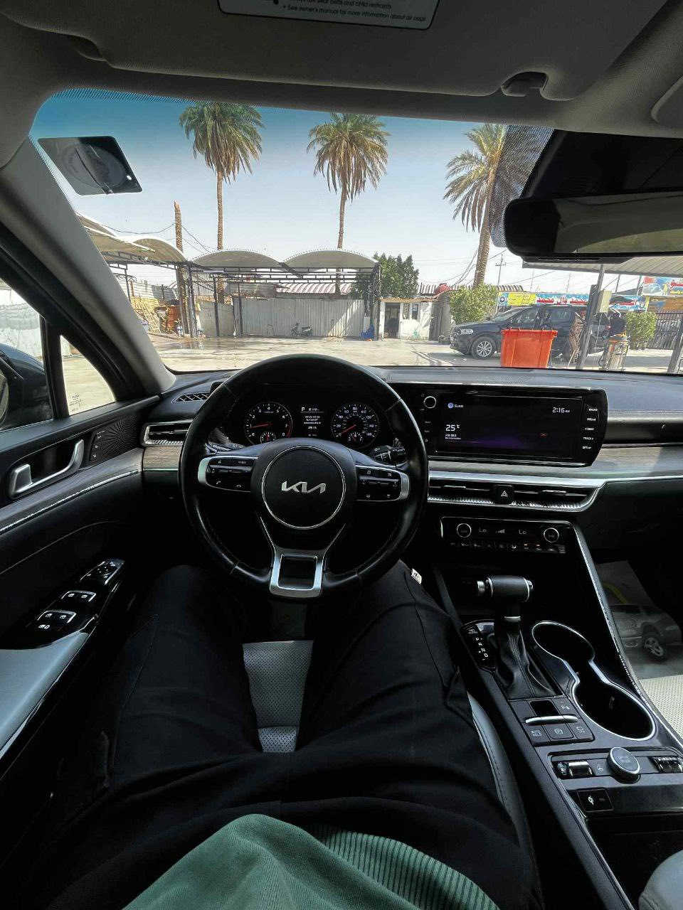 ‏-
‏
‏2022  KIA K5, EX 
‏
‏•الرقم: قادسيه معوقين (بشرط وكاله ) 
‏
‏
‏ضرر قطعة وحده جاملغ امامي تبديل بدون دواخل او شواصي 
‏
‏•المواصفات :
‏
‏▪️السيارة: #كيا K5 EX 
‏
‏▪️الموديل: 2022
‏
‏المحرك: 1.6L توربو (اربعة سلندر)
‏
‏▪️العداد: 83 الف كم 
‏
‏▪️حجم الويل: ويل كب حجم 19 
‏
‏▪️لايتات زينون اربع عدسات مع حاجب LED مع اشارة LED
‏
‏▪️بصمات عدد 2 للأبواب مع بصمة تشغيل وتشغيل عن بعد
‏
‏▪️قمارة بانوراما
‏
‏▪️نظام 5 كامرات
‏
‏▪️رادار امامي مانع تصادم
‏
‏▪️حساس امامي
‏
‏▪️حساس خلفي
‏
‏▪️رادار جانبي (نقاط عمياء) بالمرايا الجانبية
‏
‏▪️شاحن لاسلكي
‏
‏▪️اشاير بالمرايا الجانبية
‏
‏▪️مرايا شفط
‏
‏▪️مرايا قلاب
‏
‏▪️كامرة خلفية دوارة اصل مع الستيرن
‏
‏▪️شاشة الدشبول حجم كبير للتحكم بأيعازات السيارة
‏
‏▪️كشنات السيارة جلد lبيض
‏
‏▪️گشن ذاكرة (خزن ميموري) لكرسي السائق
‏
‏▪️تحكم فول كهرباء لكرسي السائق والراكب
‏
‏▪️تدفئة وتبريد للگشنات الأمامية
‏
‏▪️تبريد قطعتين امامي وخلفي
‏
‏▪️خمسة وضعيات للقيادة
‏
‏▪️تشغيل عن بعد
‏
‏▪️سستم صوت BOSE بواقع 12 سماعة في المركبة
‏
‏▪️سايد بريك دگمة
‏
‏▪️تحكم ستيرن جهتين بلوتوث وحاكية وكروس سرعة وتحكم صوت 
‏
‏▪️نظام ABS مانع انزلاق
‏•سياره جاهزه من مكينه وكير وحداديه تبريد بنسبه ١٠٠٪
‏
‏▪️السيارة فئة EX فول اعلى فئه 
‏
‏ 
‏
‏للاستفسار :-
‏
***********‏
‏
‏واتساب متوفر او الاتصال عالرقم 
‏
‏الديوانية _مركز المدينه
‏
‏
‏
