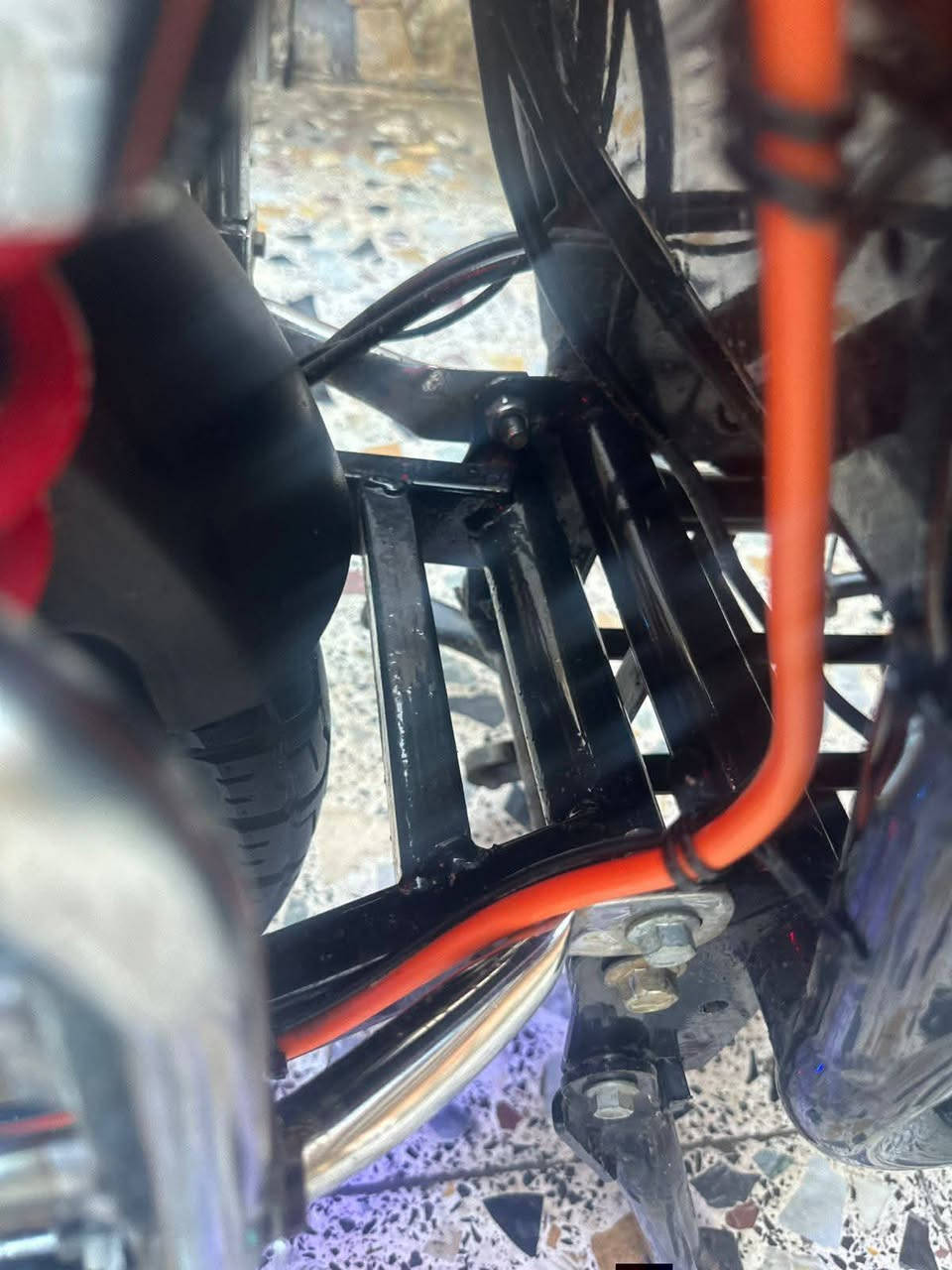 للبيع للبيع للبيع
يالله السلام عليكم 
موطور شحن هيوشة للبيع... 

كامل من كلشي 

6بطاريات 
ثنين 10
واربعة 9

لايتات+ بريكات+ دسكات جدد+ سماعات 

المكان الرمادي ناحية اليرموك 

ه‍(***********)
