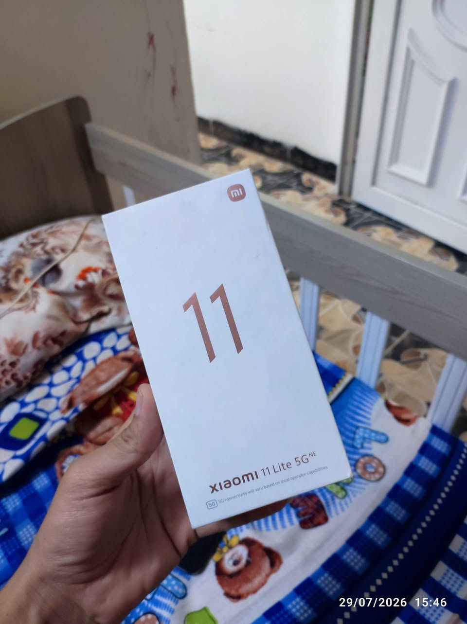 للبيع شاومي 11 نضافه فول فقط الدكمه ال تقفل صارت ثكيله بس شغاله عادي بصمه كارتون ويا شاحنه ويا بسعر 225   شراي اتصل ***********
