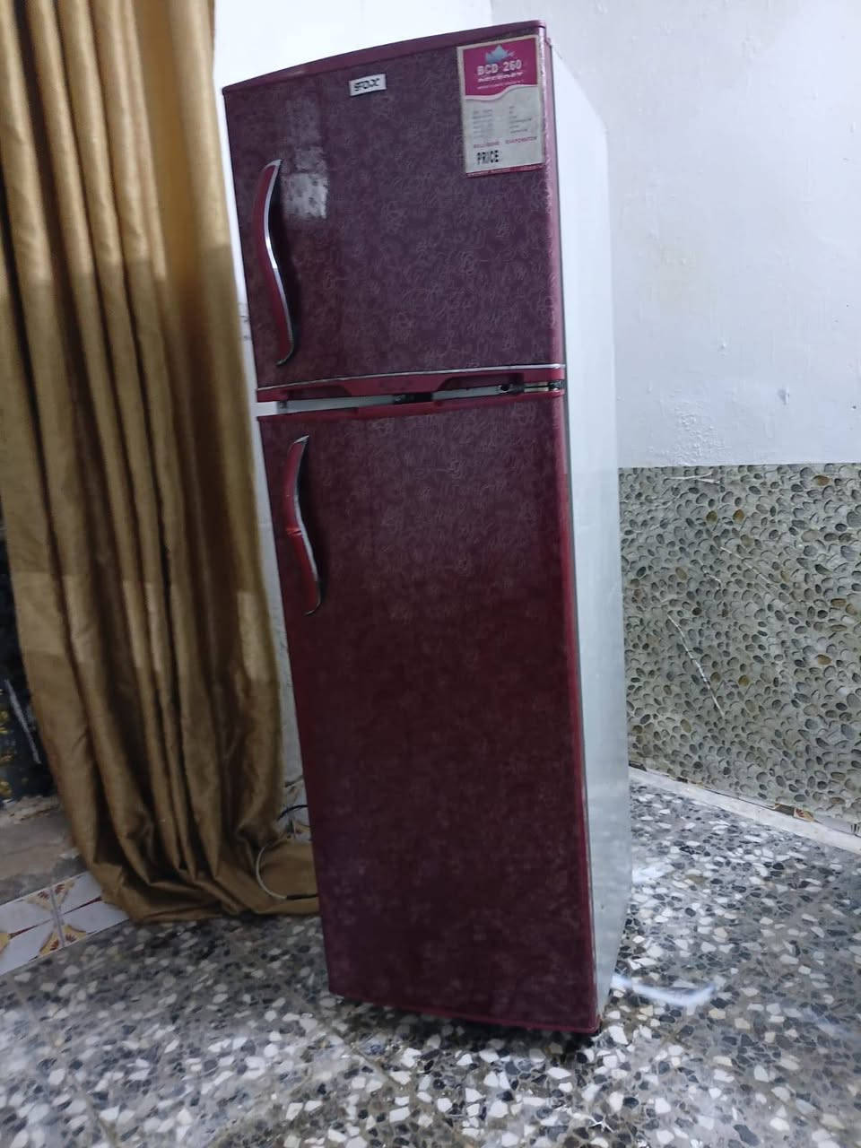 ثلاجه نظيفه شغاله على الفحص حجمها 16 قدم سعرها 165 طباخ شغال على الفحص سعره 130 مكان بغداد طباخ شغال على الفحص سعره 130 مكان بغداد يوجد توصيل داخل بغداد للاستفسار واتساب ***********

