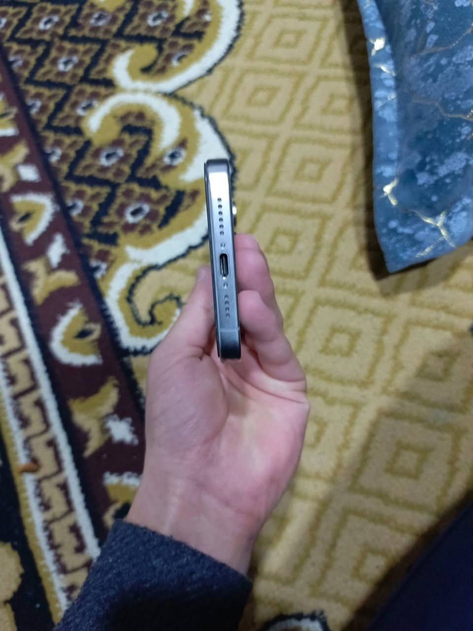 السلام عليكم
iPhone 15 Pro Max 
ذاكرة 256 
بطارية 88
دبل سيم كارت 
لون تيتانيوم 
جهاز وكالة شرط 
← 1150 وبي مجال


**إذا كنت صاحب هذا الإعلان وتريد حذفه لأي سبب، رجاءا أرسل رسالة إلى الدعم الفني**