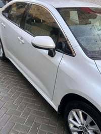 كورلا  ياباني اصلي ساز خليجي بانزين  موديل 2023 مكفوله  ماشيه 68 الف ف...