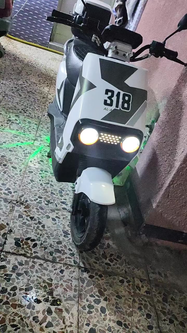 دراجة شحن 318
ملف 3500 
V72
سرعه 75 
نظام r
عالي ناصي 
كلشي شغال بيها ما بيها اي نقص 
مكاني بغداد الشعب 
سعر 650


**إذا كنت صاحب هذا الإعلان وتريد حذفه لأي سبب، رجاءا أرسل رسالة إلى الدعم الفني**