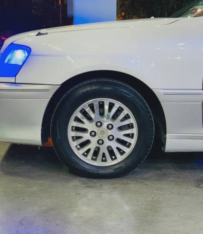 سڵاوی خوا لە هەموولایەک 
ماشاللە لە ماڵی هەموولایەک
مەلیکە بڕاوە بڕاوە 
مۆدیل 2001

مەکینە ڤیڤی تی مەرغوب
پێش و دوا کریستاڵ 
کارەبایی مەزبووت 
بێ دەعم و لێدراو 
بێ چاڵ و چۆڵی 
بەس ماشاللەی ئەوێت 

تاکە لە جوانی و خزمەت 
چوارتایەی لۆک 
سارد و گەرمی مەزبووت 
قسە هەڵناگرێ ماشاللە 
((گۆڕینەوەمان نیە ))

لە سلێمانین 

سعری ٤٠معامەلەیەی برایانە 

*********** السليمانية, العراق
