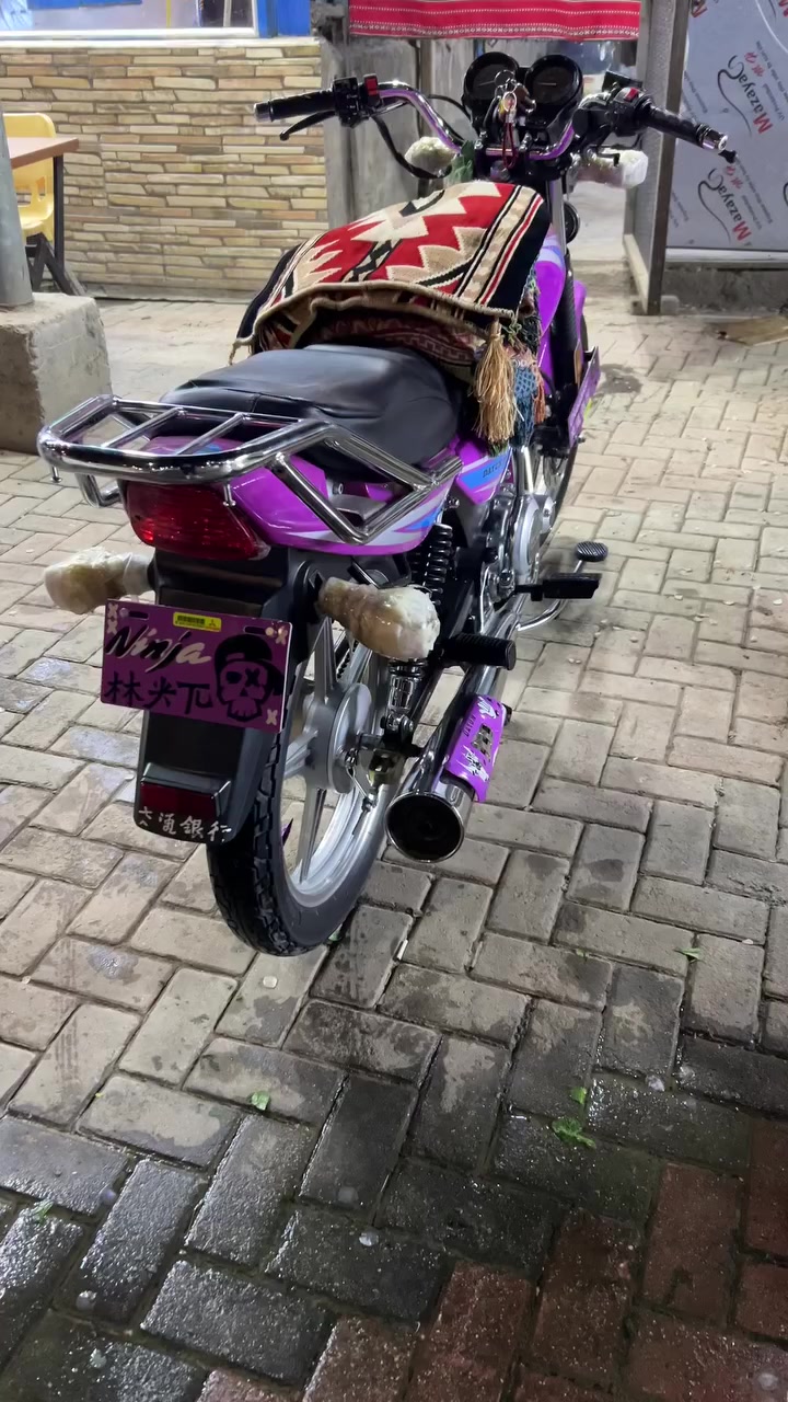 السلام عليكم..دايون عضم 24 بنفسجي كامله ما بيها اي نقص شرط الفحص اوراق اصولي وكاملات وكبل اكاتبك السعر 1750 وبيها مجال وهذا رقمي والشراي يدلل 
***********
